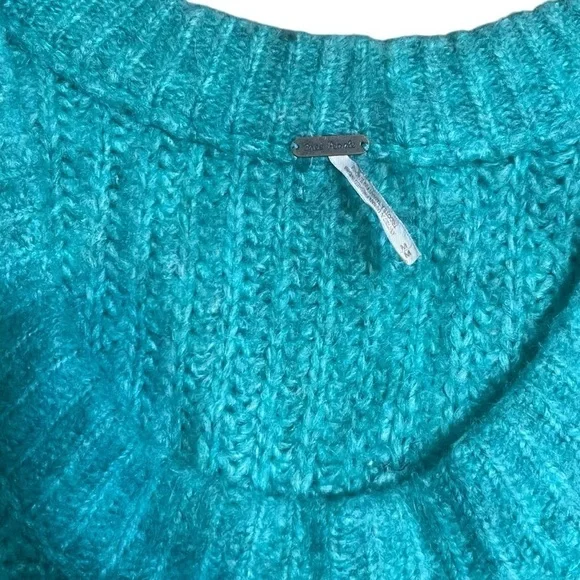 Free People slouchy sweater Knitted Blue Bell V Neck Pullover medium oversized - Picture 6 of 16